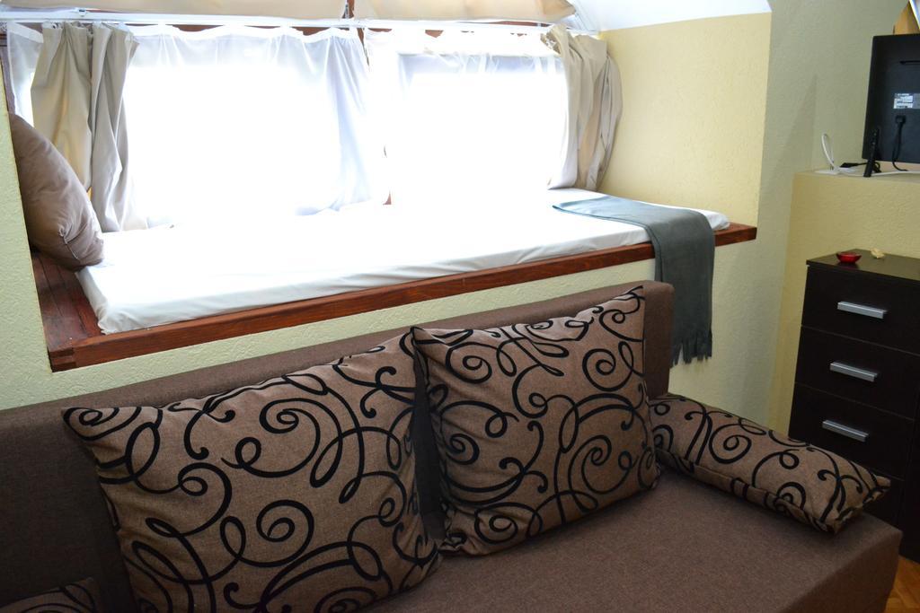 Ezuestfenyo Hotel Telkibánya Buitenkant foto